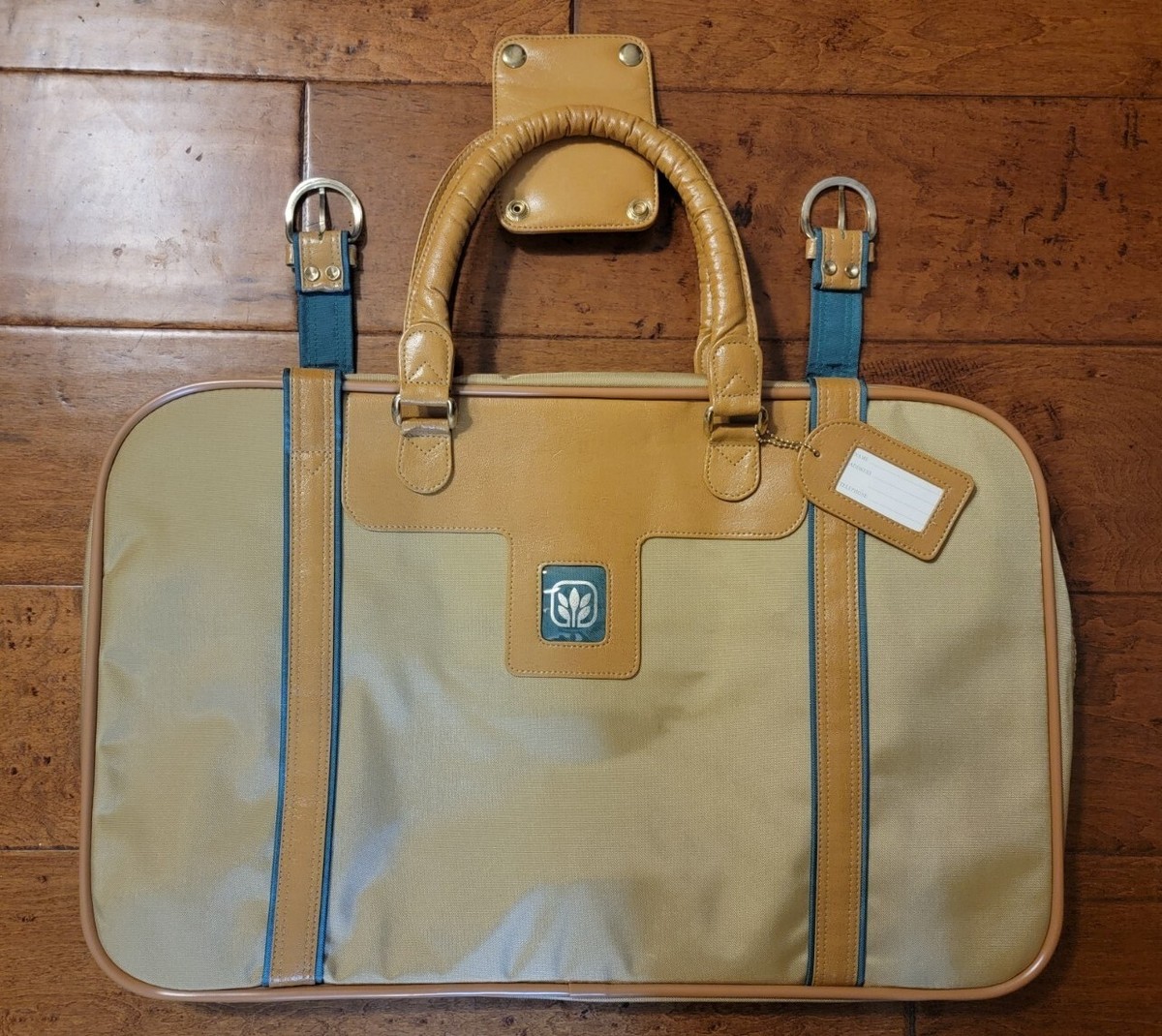 Vintage Avon Flight Overnight Bag New in Wrapper Carry Suitcase Duffle Travel